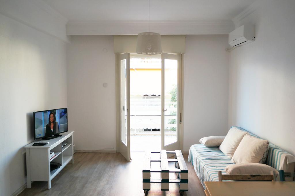Holiday Apartment Sombrero Nea Peramos  Ngoại thất bức ảnh